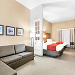 Comfort Suites Orlando Airport